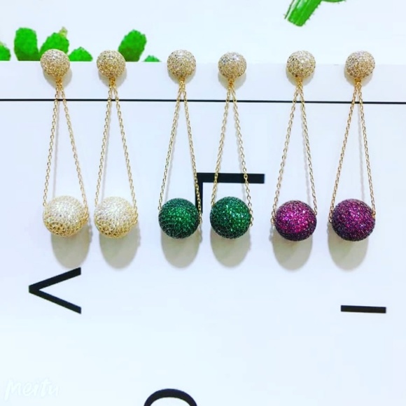 Earing - Picture 1 of 1